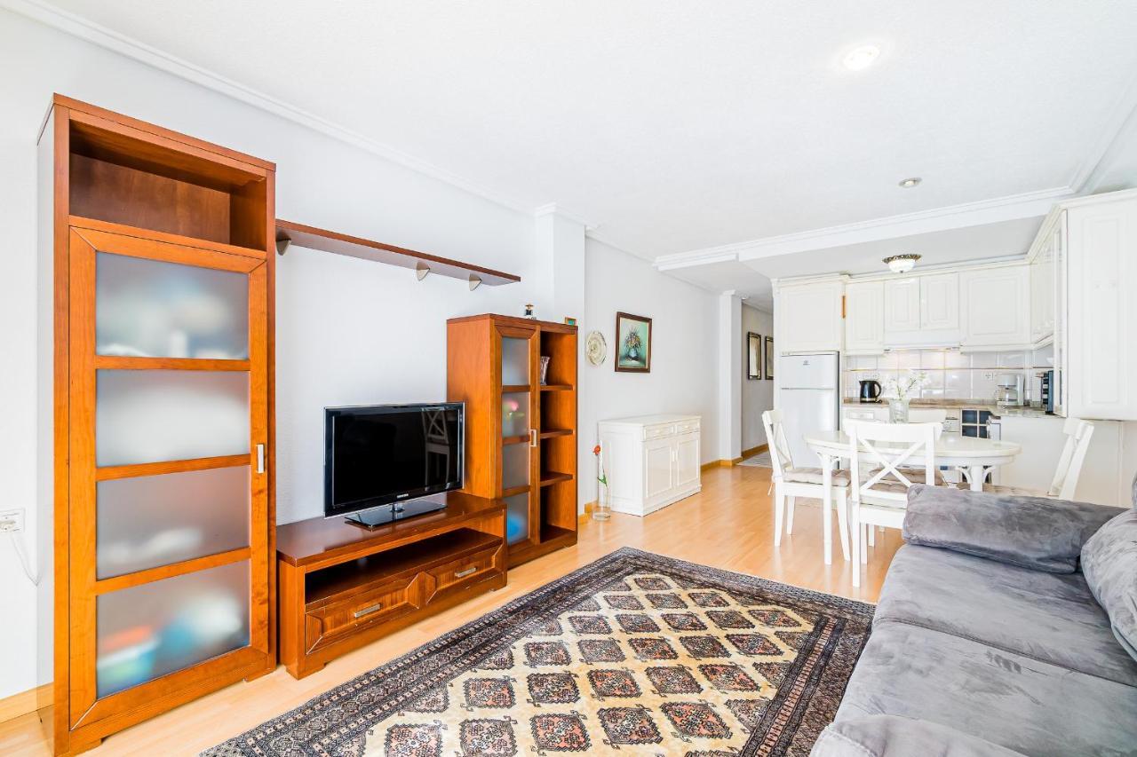 Apartment Natalia 托雷维耶哈 外观 照片